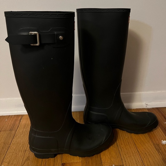 womens hunter boots, tall - Picture 4 of 4